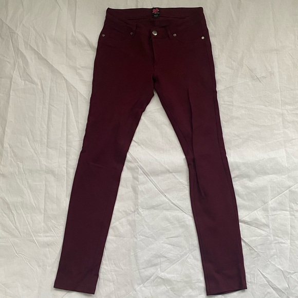 Bebe Burgundy Jeggings - Picture 2 of 4